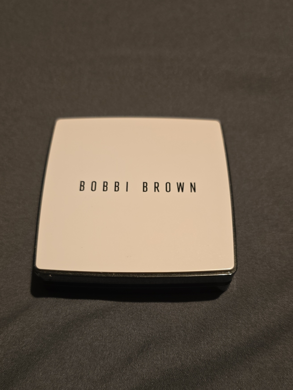 Bobbi Brown Yellow Vitamin Enriched Pressed Powder